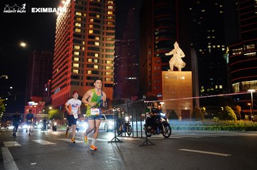 HO CHI MINH CITY NIGHT RUN EXIMBANK 2024 - Ảnh #1989388