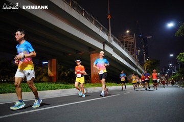 HO CHI MINH CITY NIGHT RUN EXIMBANK 2024 - Ảnh #1988881
