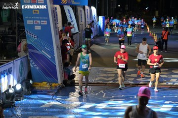 HO CHI MINH CITY NIGHT RUN EXIMBANK 2024 - Ảnh #2030785