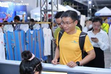 HO CHI MINH CITY NIGHT RUN EXIMBANK 2024 - Ảnh #1964798