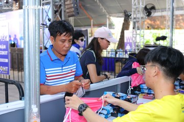 HO CHI MINH CITY NIGHT RUN EXIMBANK 2024 - Ảnh #1965613