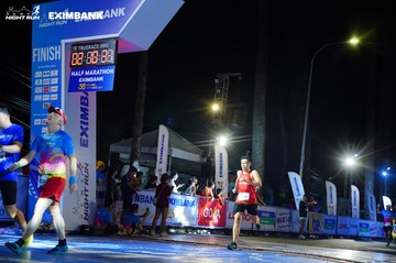 HO CHI MINH CITY NIGHT RUN EXIMBANK 2024 - Ảnh #2034115