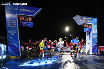 HO CHI MINH CITY NIGHT RUN EXIMBANK 2024 - Ảnh #2059598