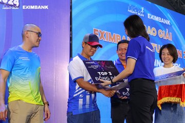 HO CHI MINH CITY NIGHT RUN EXIMBANK 2024 - Ảnh #1965794