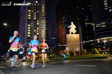 HO CHI MINH CITY NIGHT RUN EXIMBANK 2024 - Ảnh #1990135