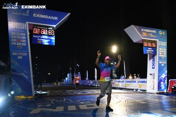 HO CHI MINH CITY NIGHT RUN EXIMBANK 2024 - Ảnh #2065484