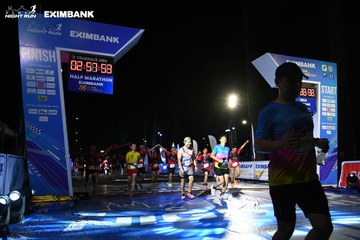 HO CHI MINH CITY NIGHT RUN EXIMBANK 2024 - Ảnh #2059582