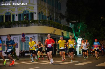 HO CHI MINH CITY NIGHT RUN EXIMBANK 2024 - Ảnh #2031375