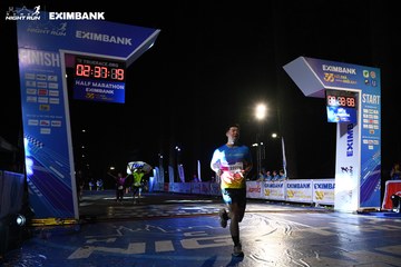 HO CHI MINH CITY NIGHT RUN EXIMBANK 2024 - Ảnh #2059086