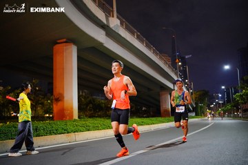 HO CHI MINH CITY NIGHT RUN EXIMBANK 2024 - Ảnh #1988590