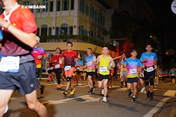HO CHI MINH CITY NIGHT RUN EXIMBANK 2024 - Ảnh #2032154