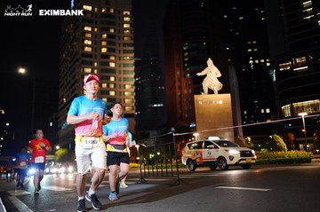 HO CHI MINH CITY NIGHT RUN EXIMBANK 2024 - Ảnh #1990794