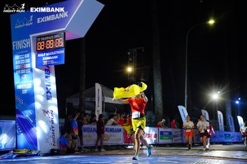 HO CHI MINH CITY NIGHT RUN EXIMBANK 2024 - Ảnh #2034466