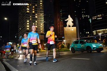 HO CHI MINH CITY NIGHT RUN EXIMBANK 2024 - Ảnh #1990452