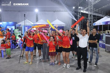 HO CHI MINH CITY NIGHT RUN EXIMBANK 2024 - Ảnh #1965090