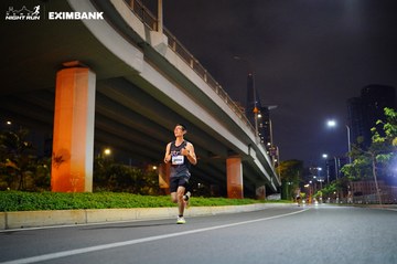HO CHI MINH CITY NIGHT RUN EXIMBANK 2024 - Ảnh #1988542