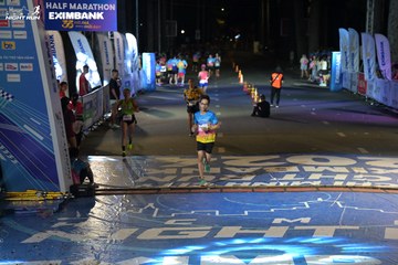 HO CHI MINH CITY NIGHT RUN EXIMBANK 2024 - Ảnh #2030034
