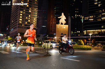 HO CHI MINH CITY NIGHT RUN EXIMBANK 2024 - Ảnh #1989220