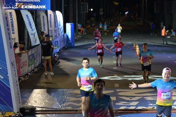 HO CHI MINH CITY NIGHT RUN EXIMBANK 2024 - Ảnh #2028582