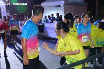 HO CHI MINH CITY NIGHT RUN EXIMBANK 2024 - Ảnh #2012418
