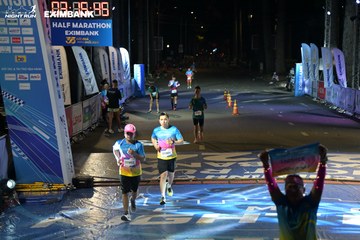 HO CHI MINH CITY NIGHT RUN EXIMBANK 2024 - Ảnh #2027841
