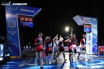 HO CHI MINH CITY NIGHT RUN EXIMBANK 2024 - Ảnh #2059834