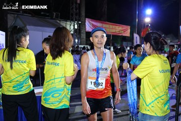 HO CHI MINH CITY NIGHT RUN EXIMBANK 2024 - Ảnh #2012401
