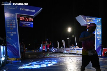 HO CHI MINH CITY NIGHT RUN EXIMBANK 2024 - Ảnh #2059186