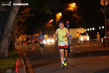 HO CHI MINH CITY NIGHT RUN EXIMBANK 2024 - Ảnh #2159381