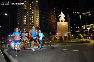 HO CHI MINH CITY NIGHT RUN EXIMBANK 2024 - Ảnh #1989842