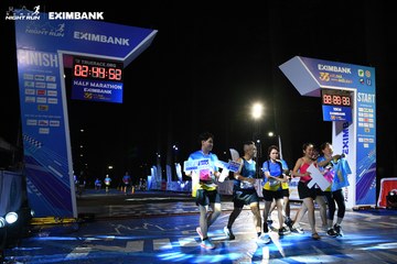 HO CHI MINH CITY NIGHT RUN EXIMBANK 2024 - Ảnh #2064920