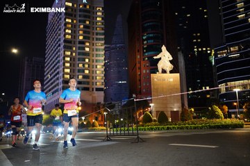 HO CHI MINH CITY NIGHT RUN EXIMBANK 2024 - Ảnh #1989632