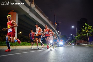 HO CHI MINH CITY NIGHT RUN EXIMBANK 2024 - Ảnh #1988531