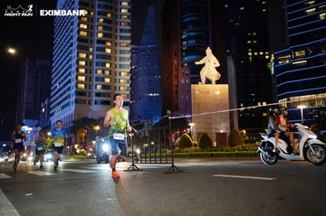 HO CHI MINH CITY NIGHT RUN EXIMBANK 2024 - Ảnh #1989482