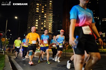 HO CHI MINH CITY NIGHT RUN EXIMBANK 2024 - Ảnh #1990749
