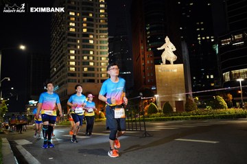 HO CHI MINH CITY NIGHT RUN EXIMBANK 2024 - Ảnh #1991531