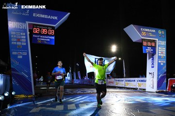 HO CHI MINH CITY NIGHT RUN EXIMBANK 2024 - Ảnh #2060253