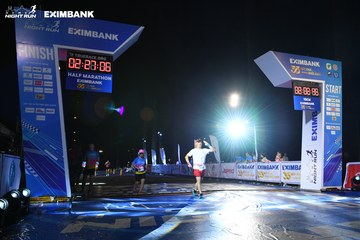 HO CHI MINH CITY NIGHT RUN EXIMBANK 2024 - Ảnh #2062865