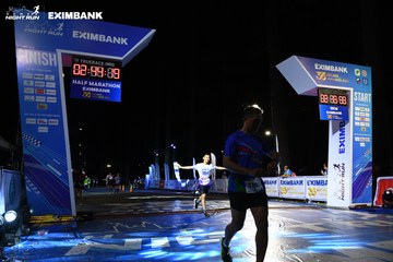 HO CHI MINH CITY NIGHT RUN EXIMBANK 2024 - Ảnh #2064254