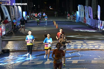 HO CHI MINH CITY NIGHT RUN EXIMBANK 2024 - Ảnh #2032536
