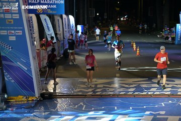 HO CHI MINH CITY NIGHT RUN EXIMBANK 2024 - Ảnh #2033336