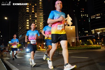 HO CHI MINH CITY NIGHT RUN EXIMBANK 2024 - Ảnh #1990518