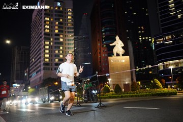 HO CHI MINH CITY NIGHT RUN EXIMBANK 2024 - Ảnh #1990006