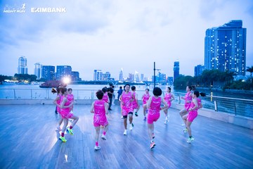 HO CHI MINH CITY NIGHT RUN EXIMBANK 2024 - Ảnh #1963098