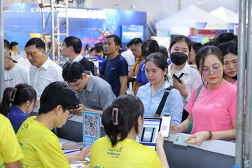 HO CHI MINH CITY NIGHT RUN EXIMBANK 2024 - Ảnh #1964706
