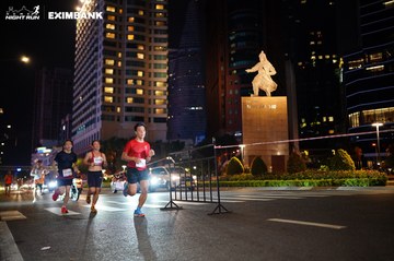 HO CHI MINH CITY NIGHT RUN EXIMBANK 2024 - Ảnh #1989175