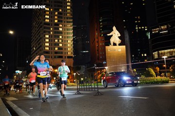 HO CHI MINH CITY NIGHT RUN EXIMBANK 2024 - Ảnh #1990929