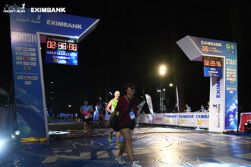 HO CHI MINH CITY NIGHT RUN EXIMBANK 2024 - Ảnh #2064517
