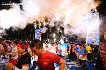 HO CHI MINH CITY NIGHT RUN EXIMBANK 2024 - Ảnh #1969723