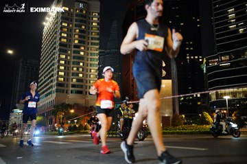 HO CHI MINH CITY NIGHT RUN EXIMBANK 2024 - Ảnh #1989401